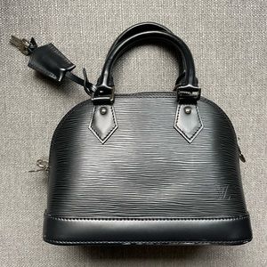 Louis Vuitton alma bb epi noir